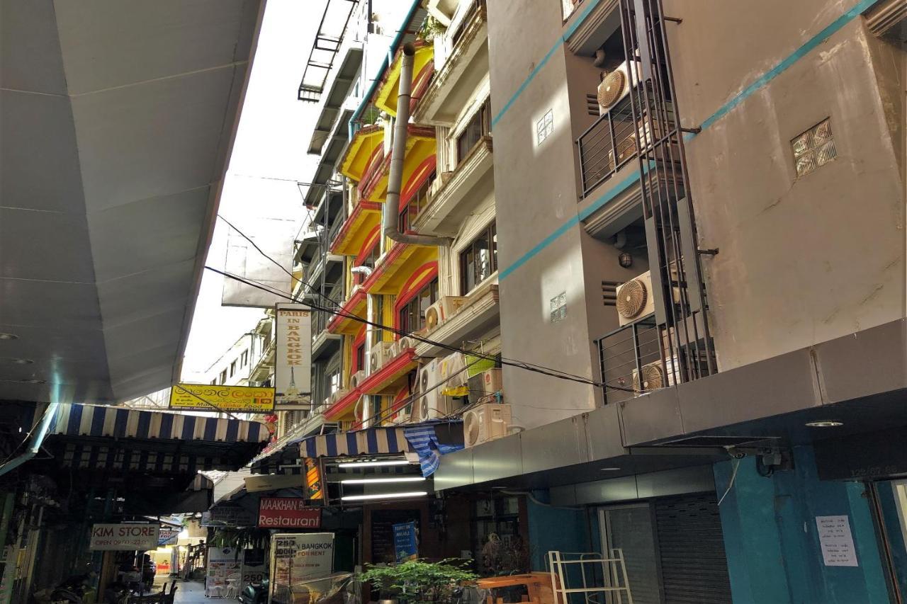 Oyo 1146 Paris In Bangkok Hotel Kültér fotó